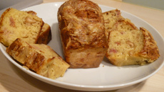 Cake Jambon Cru, Comté et Noix de Cajou