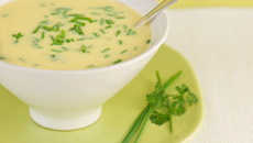 Petite sauce à la crème fraîche et à la ciboulette