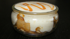 Verrines de poire à la pâte de spéculoos et son nuage de fromage blanc