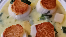 Saint-jacques aux poireaux