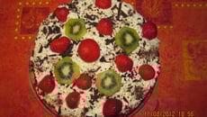 Gâteaux d'anniversaire aux fraises