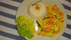 Crevettes au curry et lait de coco