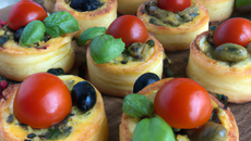 Petits cakes olives tomates basilic