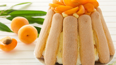 Charlotte aux abricots