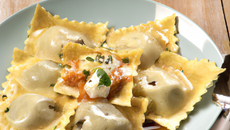 Ravioles de tourteau à la ricotta