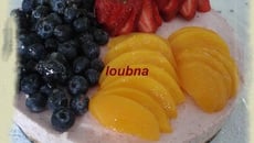 bavarois aux fraises sur fond de biscuit