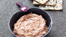 Tartinade ou dip au tofu soyeux et tomates séchées