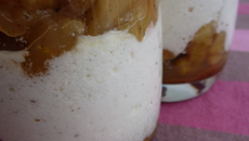 Cheesecake de pommes et coings confits au miel et aux 4 épices