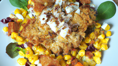 Croustillant de poulet aux légumes et comté, panées au corn flakes