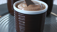 Mousse au chocolat noir classique