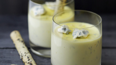 Crémeux de Bresse Bleu au curry, croustillant au pavot