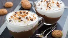 Verrine chocolat et crème mascarpone aux brisures d'amaretti