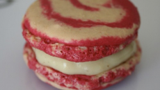 Macarons aux fraises séchées