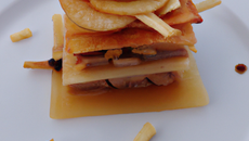 Mille-feuille de pommes de terre au foie gras