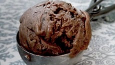 Glace craquante au chocolat (sans sorbetière)