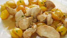 Emincés de poulet aux mirabelles