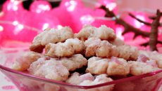 Rochers Coco aux biscuits roses de Noël