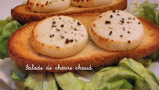 Salade de chèvres chauds