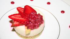 Fraisier revisité et son caviar de fraises