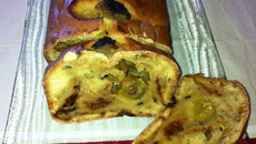 Cake d'été : abricots et raisins