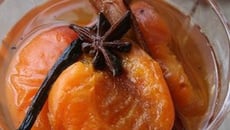 Gelée d'abricots au rhum vieux
