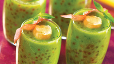 Velouté de petits-pois & poireaux à la menthe et ses perles Japon