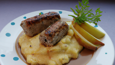 Pomme purée à la moutarde de Meaux et boudin grillé