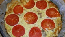 Quiche au thon, saumon et à la tomate