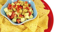 Le tartare de tomates et d'avocat