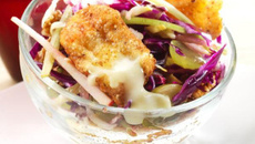 Salade croquante d'automne aux pétales panés de Saint Albray