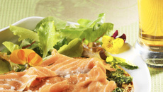 Saumon mariné à la bière