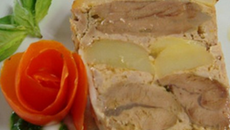 Terrine de jarret de veau sous la mère au Lillet Blanc