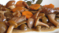 Poêlée d'andouillette aux girolles