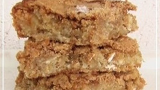 Carrés crousti-fondants à la pomme