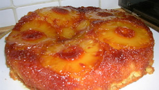 Gâteau caramélisé à l'ananas