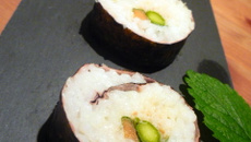 Maki au crabe et à la mélisse