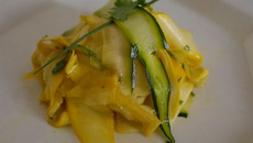 Salade de courgettes crues