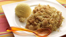 Crumble aux pommes et aux poires