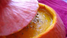 Soupe au potimarron... dans son potimarron