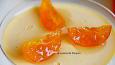 Panna cotta à la confiture de clémentine sur un lit de confiture de lait