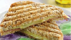 Croque monsieur au Comté et au jambon