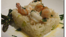 Risotto aux asperges et langoustines snackées au beurre et à l'estragon