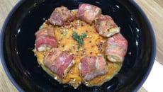 Petites bouchées de poulet fumé, douceur de carottes au lait l’amande