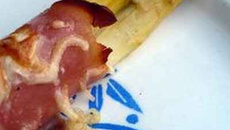 Asperges au jambon gratinées à l'emmental