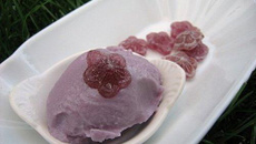 Glace à la violette