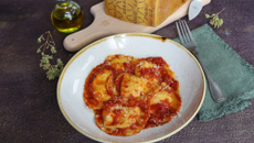 Ravioli à la ricotta, Grana Padano AOP et zeste de citron