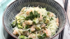 Salade de vermicelles de riz, crevettes et avocat
