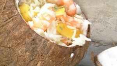 Noix de coco aux crevettes