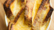 Bread and Butter Cheese Pudding à l'abricot