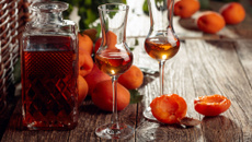 Liqueur de noyaux d'abricots